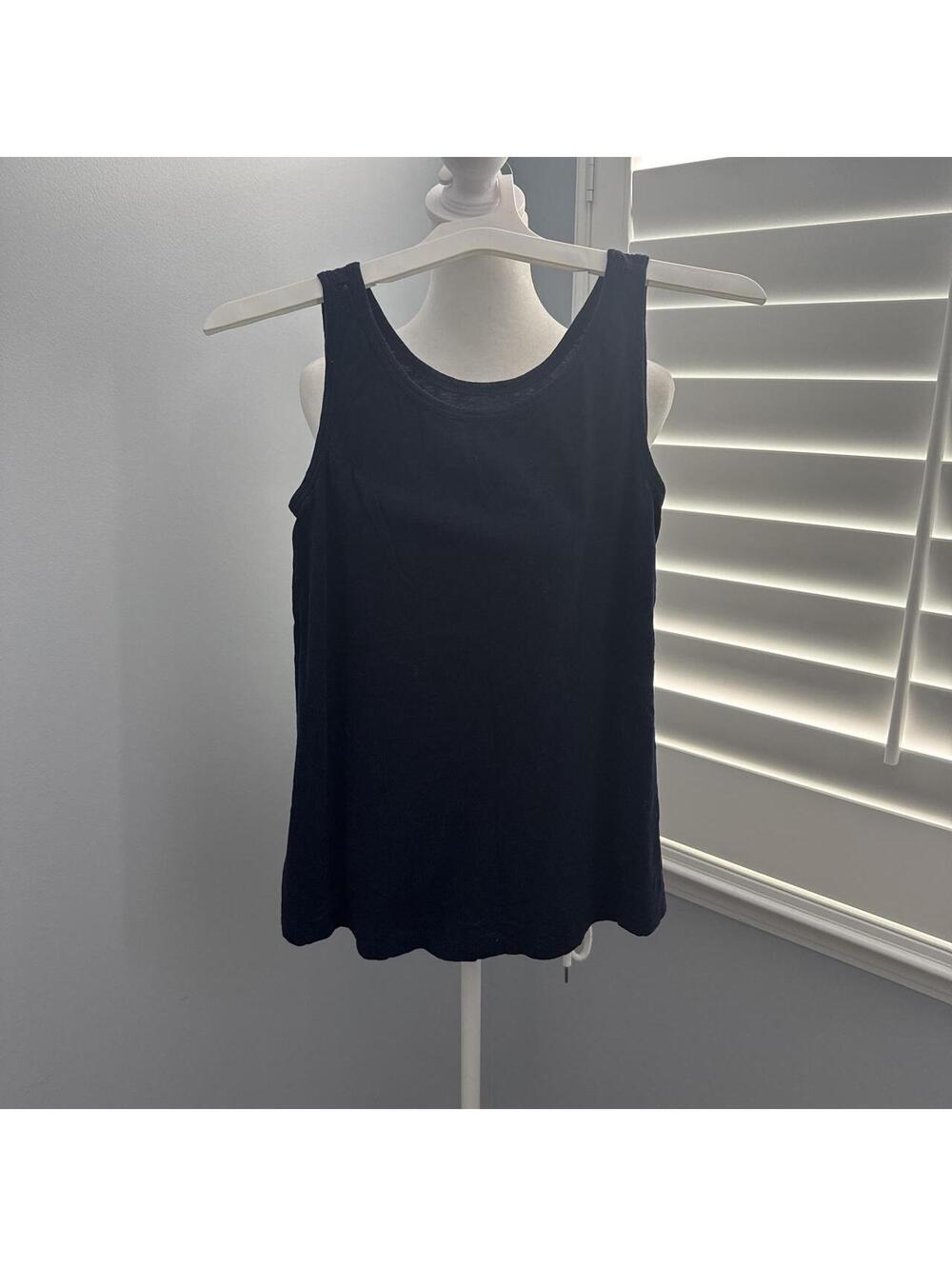 Crown & Ivy Women's Navy and Black Vests-tanks-cami